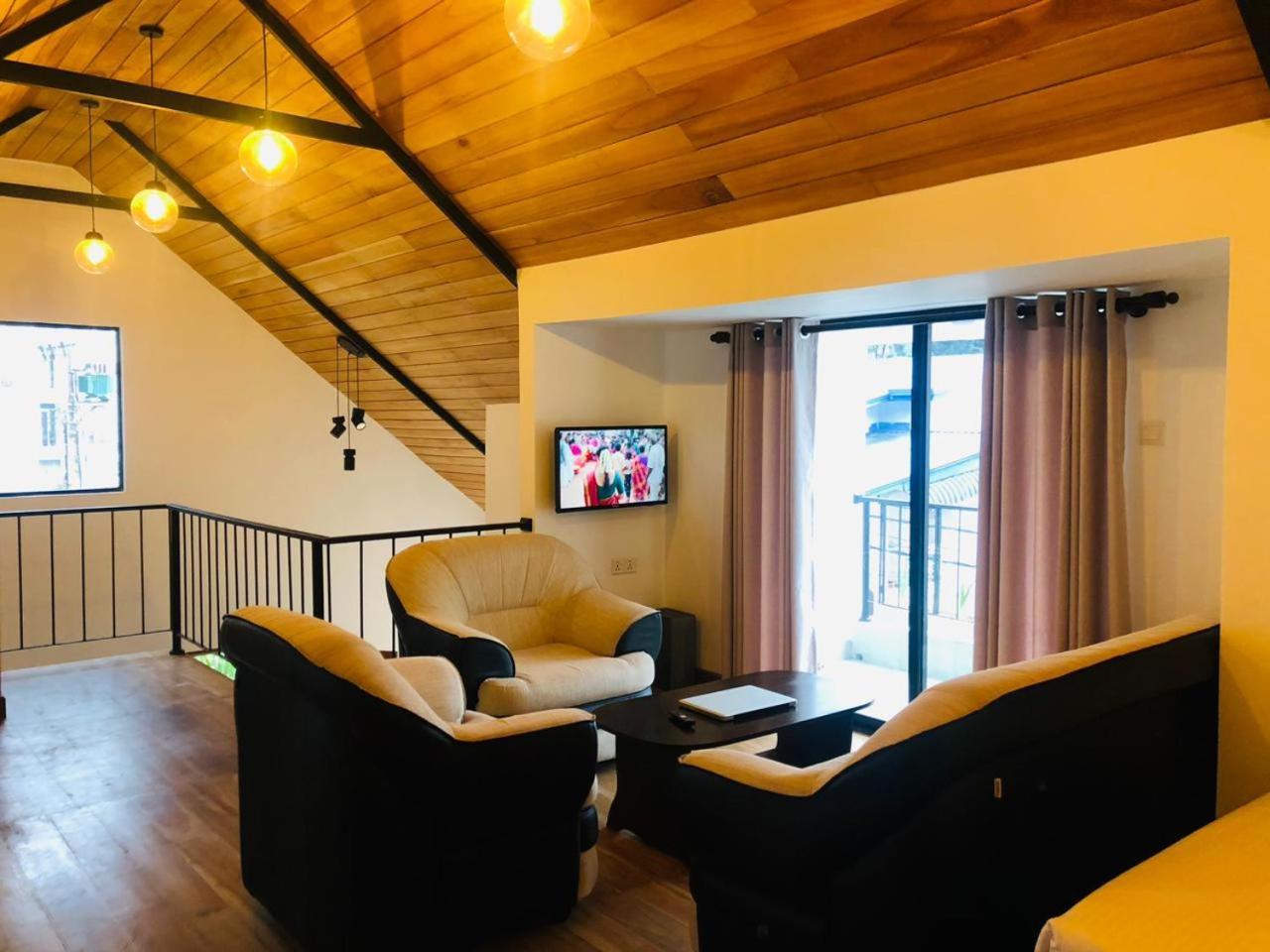 R21 Nuwara Eliya Hotel Exterior photo